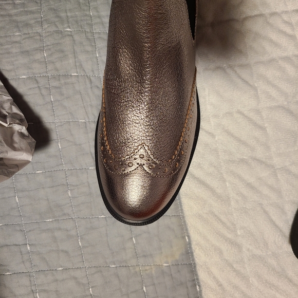 Brand new Hush Puppies silver booties - Picture 3 of 4